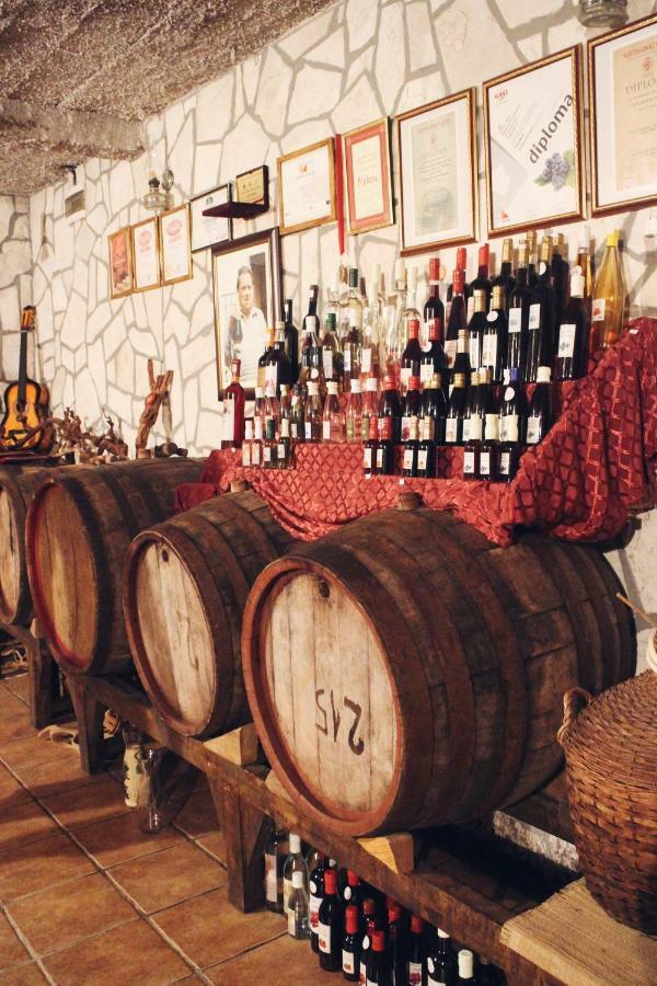 Studio And Winery Kalimut Virpazar Ngoại thất bức ảnh